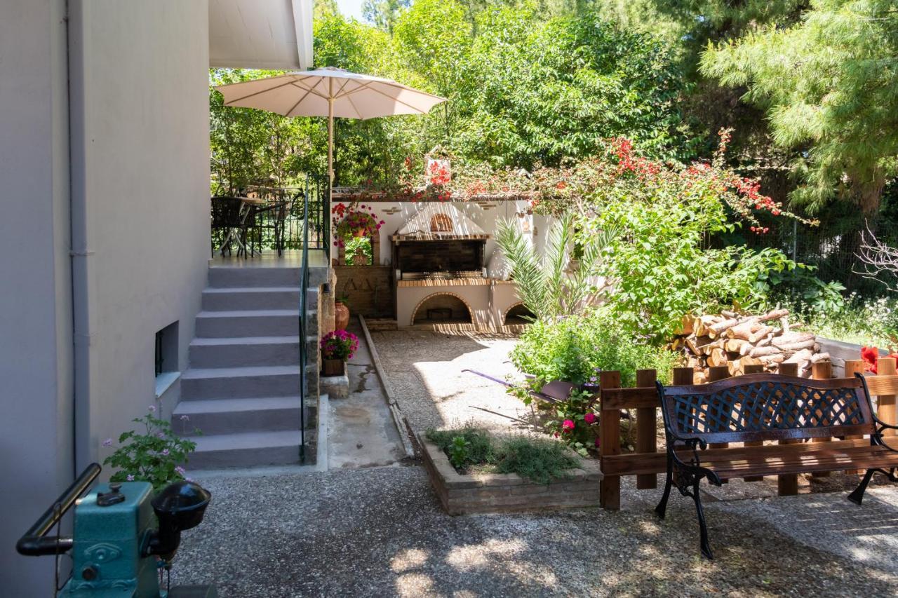 Pepi'S House Apartman Ártemida Kültér fotó