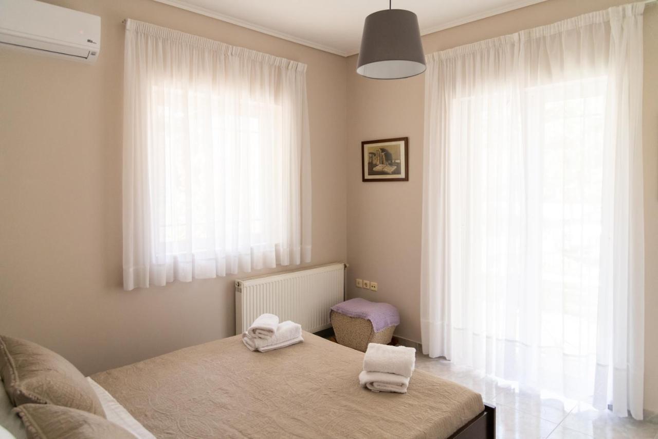 Pepi'S House Apartman Ártemida Kültér fotó