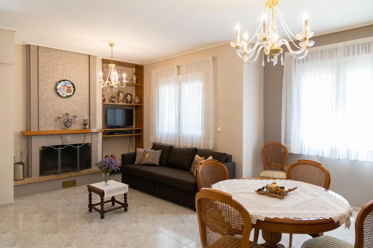 Pepi'S House Apartman Ártemida Kültér fotó