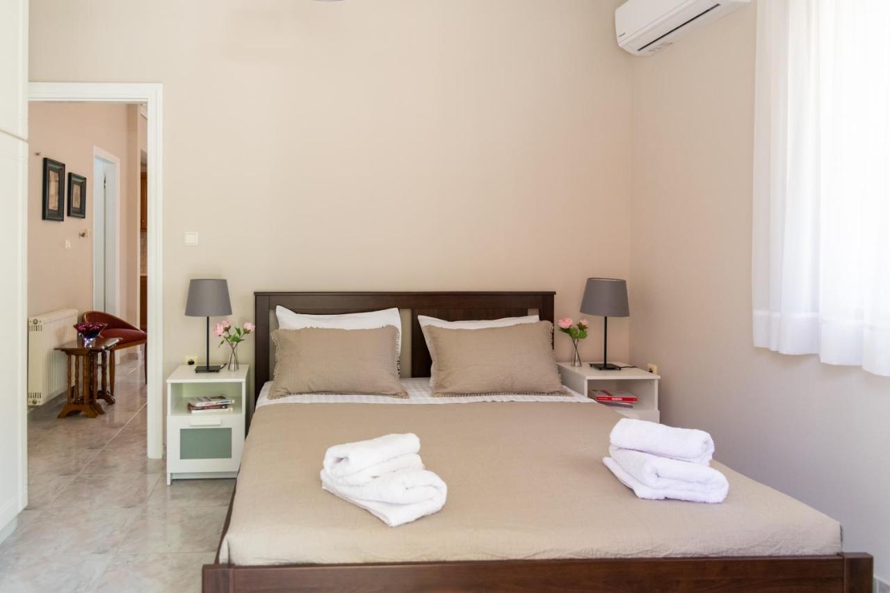 Pepi'S House Apartman Ártemida Kültér fotó